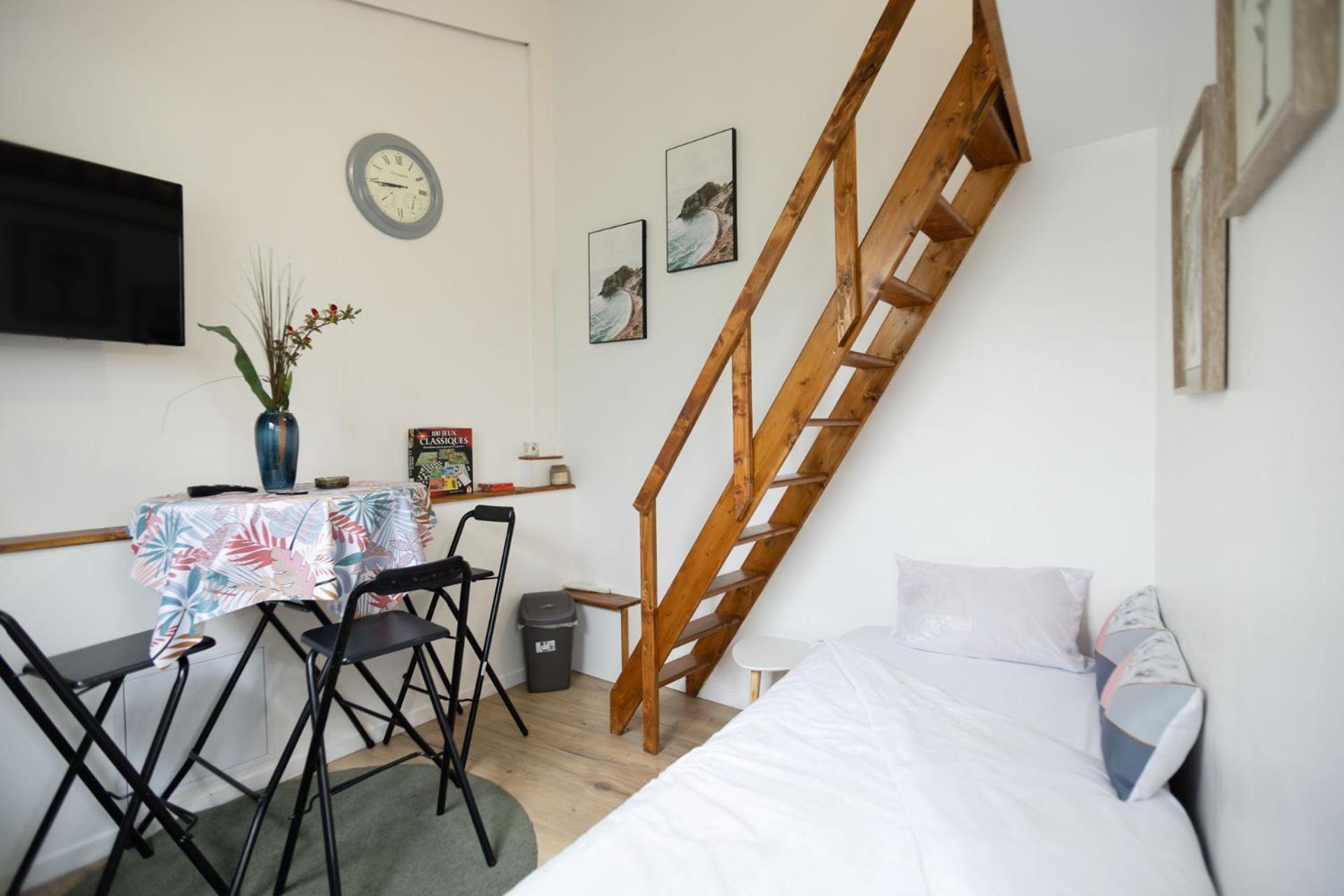 Joli Appartement A Montmagny Екстериор снимка