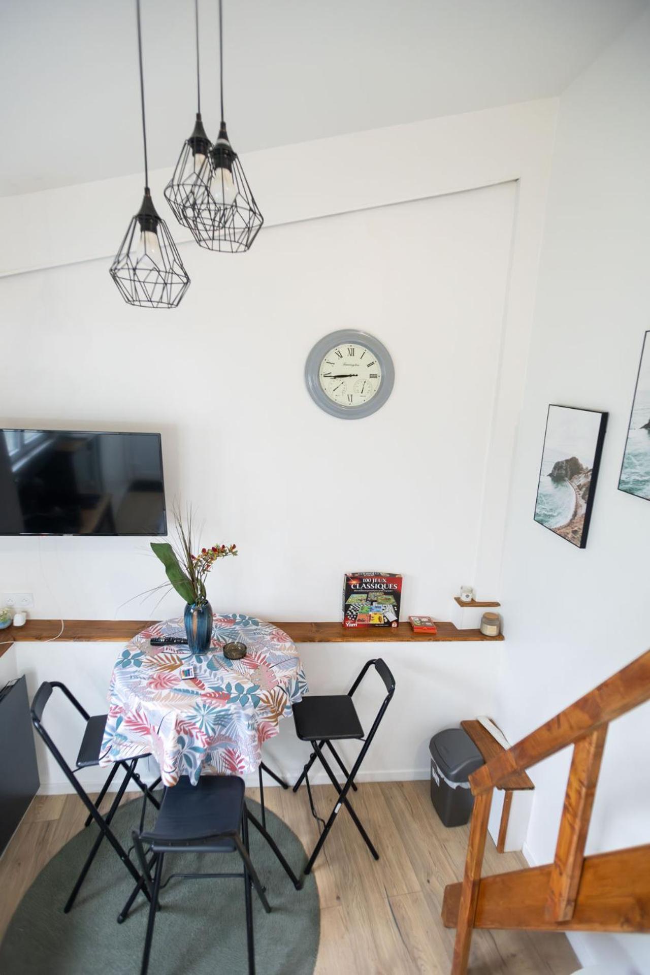 Joli Appartement A Montmagny Екстериор снимка